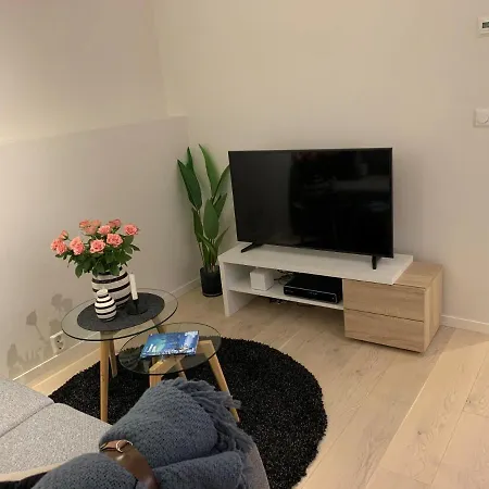 Modern In Centre *